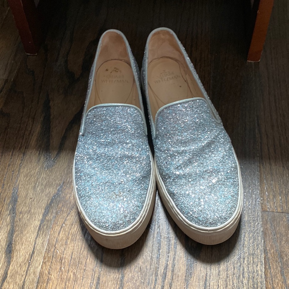 Stuart Weitzman 8 M silver glitter sparkly slip ons